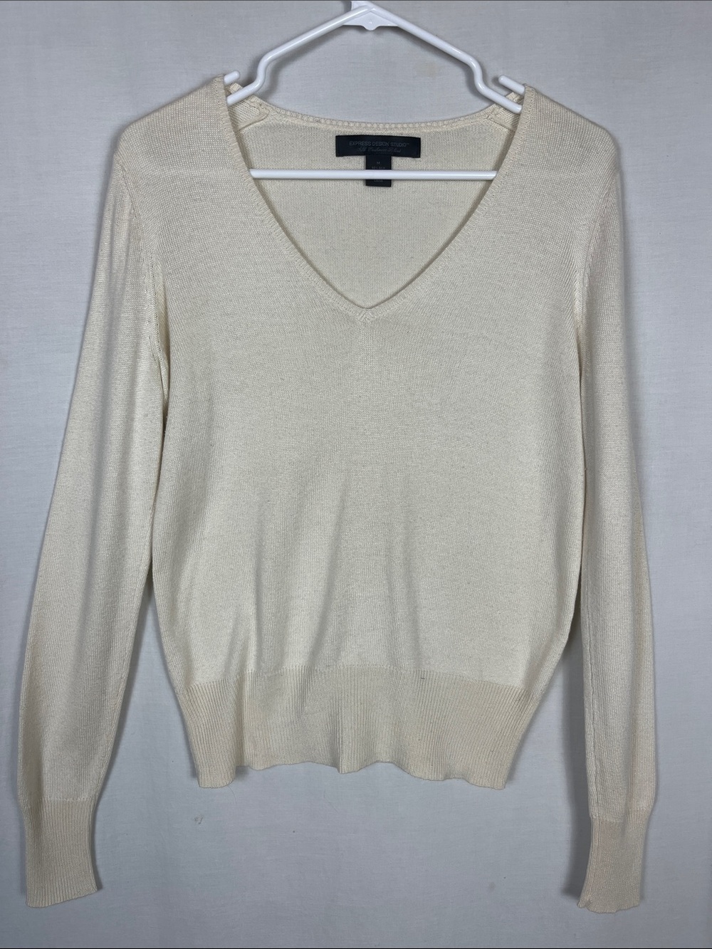 Express Design Studio Silk Cashmere Blend Cream V Neck Sweater